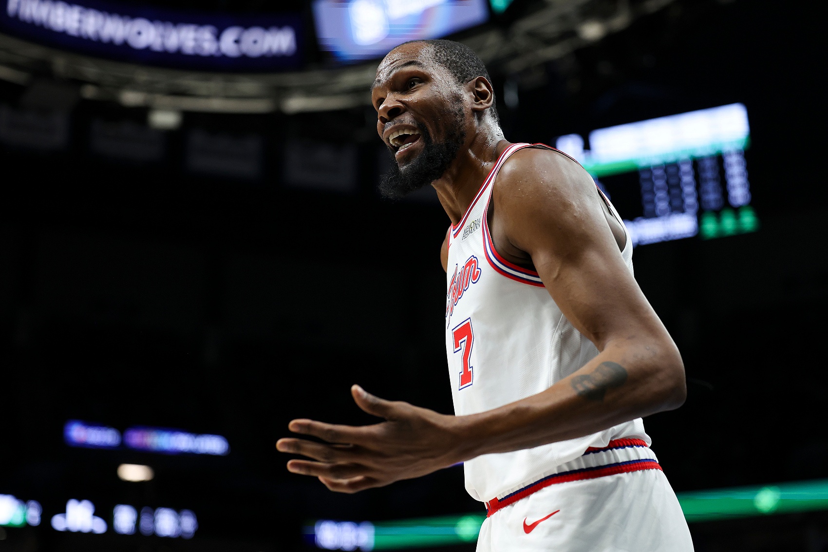 开云官网-如何应对严密防守？KD：加强对抗&amp;放慢节奏 我拿到球就任我摆布了